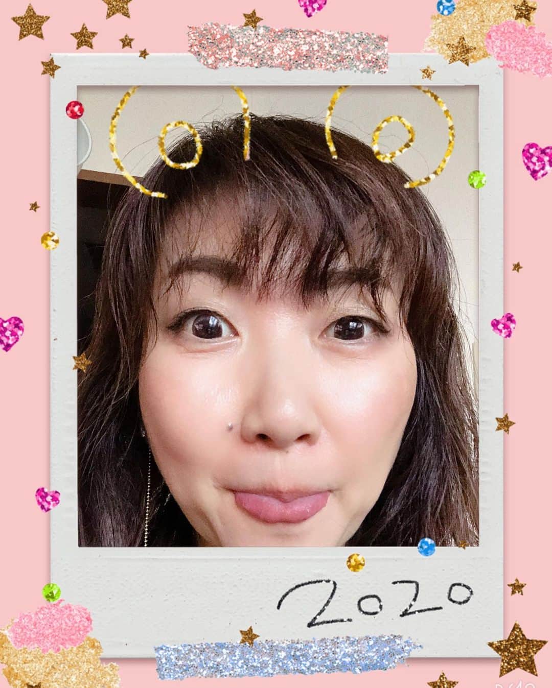 阿部洋子さんのインスタグラム写真 - (阿部洋子Instagram)「🎍🌅🎍 いつの間にか2020ですな。 今年もよろしくお願いします。 😋😋😋 ド年末から年始までも 予定狂いまくり。 振り回された。 😭😭😭 今年は振り回されないようにしたいー！って 強く思ったけど、 振り回されちゃうんだろーなー  どうにかしたいなー  #2020  #happynewyear  #newyear  木瓜の花、咲くのたのしみ。」1月2日 13時49分 - hirocoring
