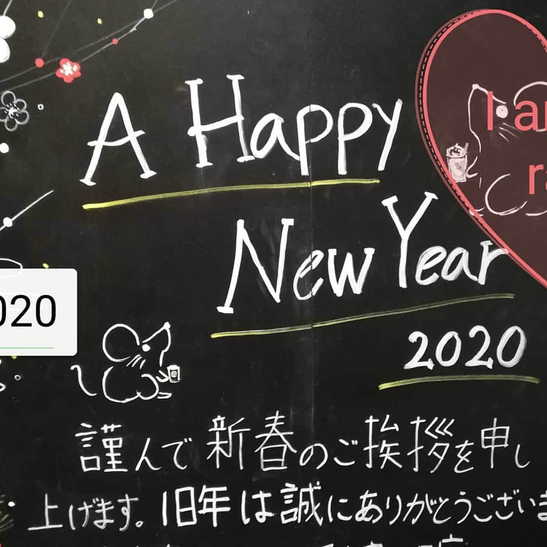 フローラン・ダバディーさんのインスタグラム写真 - (フローラン・ダバディーInstagram)「Bonne année 2020 今年もよろしく Start slow, warm-up, heat up 🧘🌞 🤸🏋️⛹️🤾🚴🤼🏌️🤺🏇🏄🏊🤽🧗」1月2日 14時09分 - florent_dabadie