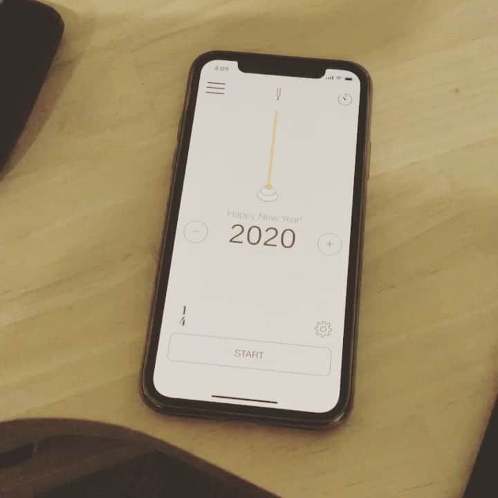 上杉洋史のインスタグラム：「New year greeting from this metronome app. #greeting #fromapp #metronome」