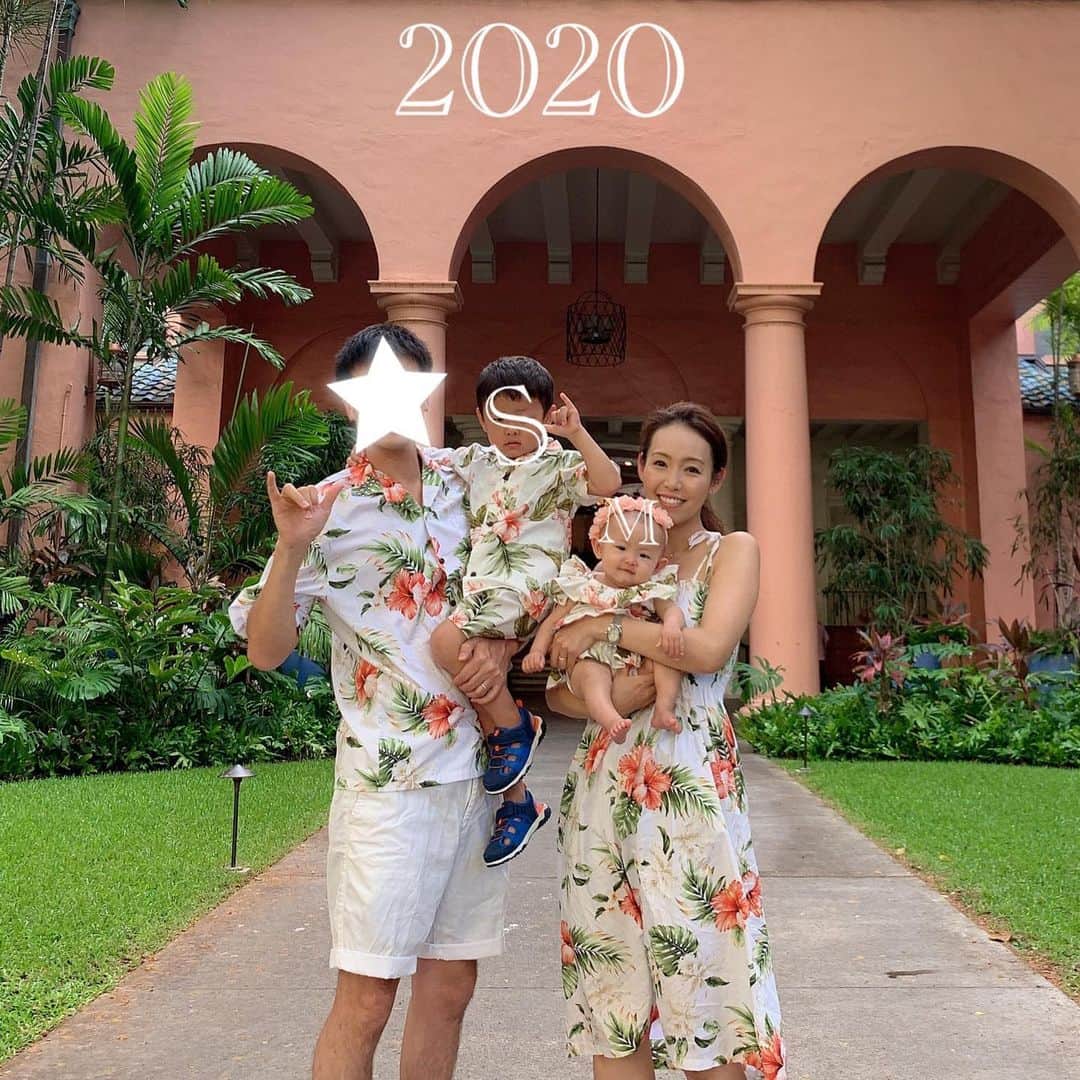 のインスタグラム：「✨A Happy new year🐭2020✨﻿ ﻿ 元旦は両家に挨拶と御墓参りに行って、おせちを頂いてのんびりなお正月＾＾♡﻿ ﻿ 今年は去年に比べてなんだかあったかいなぁ🍊﻿ みなさんにとって幸多き一年になりますように✨﻿ ﻿ 今年もどうぞよろしくお願いします(*^_^*)﻿ ﻿ #ks_20✨ #ks_hawaii✨ #京都ママ #関西ママ #男の子ママ #女の子ママ #ママライフ #👶 #0歳 #コドモノ #ベビフル #ママリ #赤ちゃん #赤ちゃんのいる生活 #赤ちゃんとお出かけ #ハワイ #ロイヤルハワイアン #S⭐️_ #M🍒_  #s⭐️m」