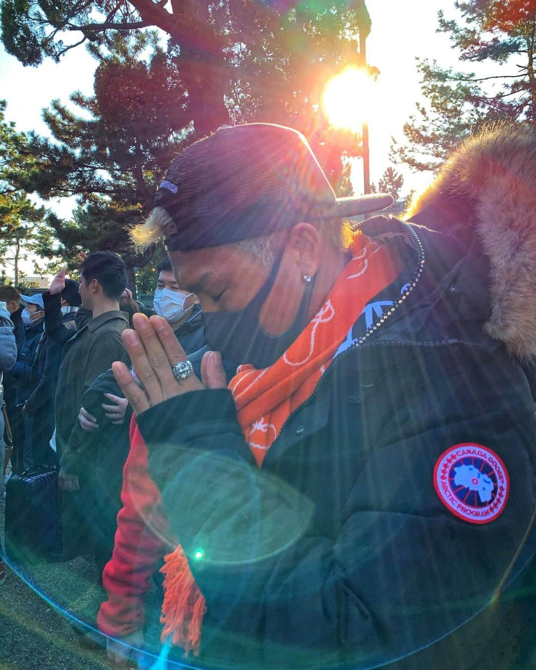 亀田京之介のインスタグラム：「. . . 新年明けましておめでとうございます🎍 今年は勝負の年にする！  今日は地元住吉大社にお参り行って来た！  今年は結果絶対残すし活躍する！  もー今年無理やったらもー終わり！ ラスト1年仕上げます！  乞うご期待😁  #住吉大社#初詣#勝負の年」