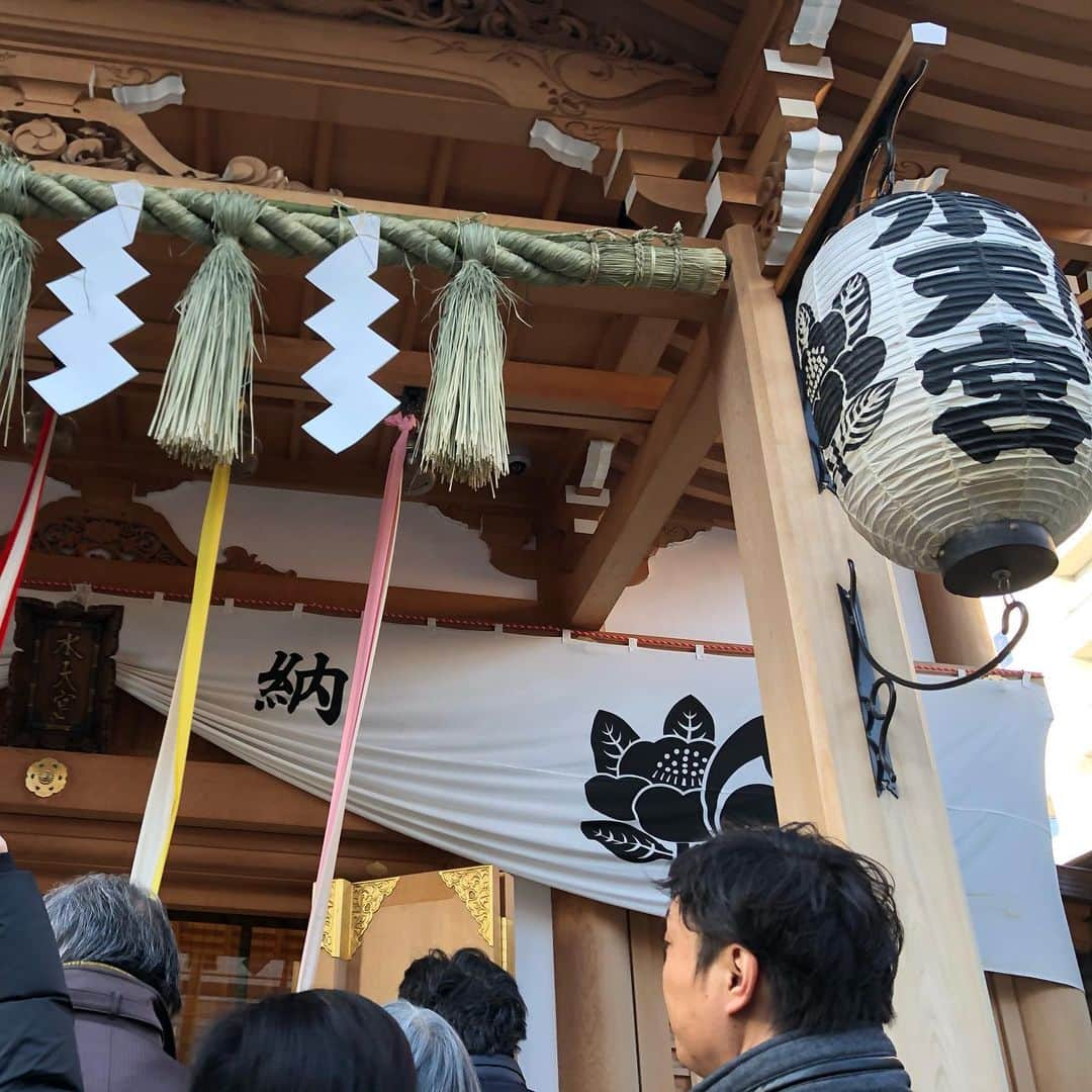 佐藤弥生さんのインスタグラム写真 - (佐藤弥生Instagram)「' 初詣 ⛩ ' 毎年恒例になりつつあります  甘酒横丁を歩き  今半のコロッケ食べる？ お昼どーしようか？ #初詣#水天宮#おみくじ#吉#それもまたよし#neil#gelatofactory @gelatofactory #newnail#飴みたいなネイル#model#modellife」1月2日 16時23分 - yayoyayo_s