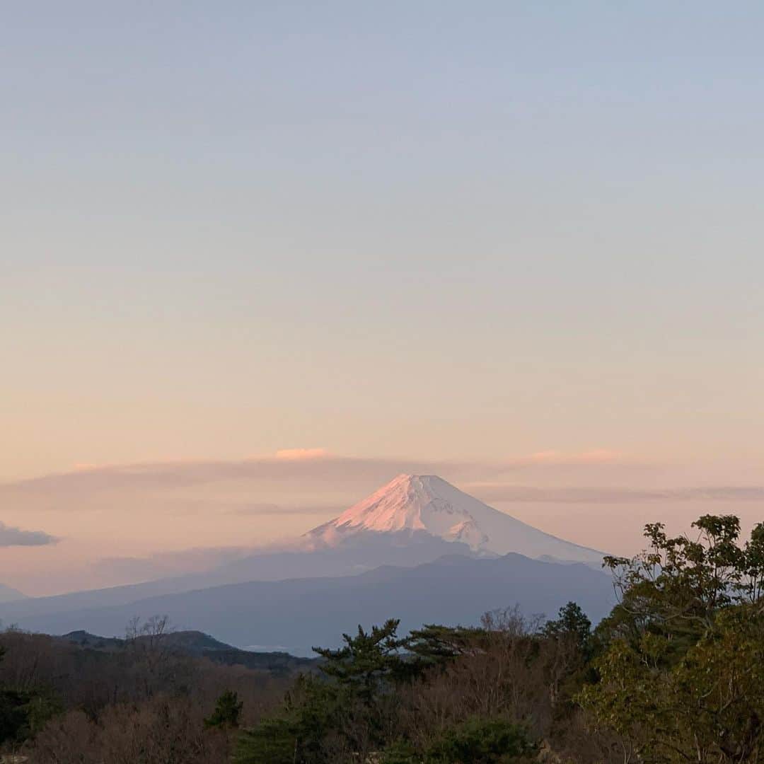 辺見えみりさんのインスタグラム写真 - (辺見えみりInstagram)「今日も素晴らしい富士山」1月2日 16時43分 - emiri_hemmi