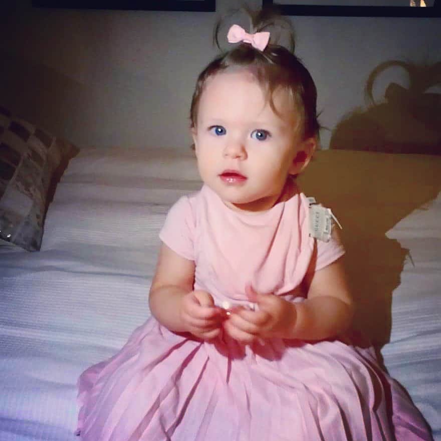 のインスタグラム：「HAPPY FIRST BIRTHDAY MY PRINCESS! 👧🏼🎈🎉❤️」