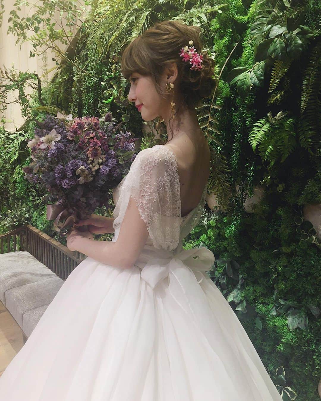 にょみ。さんのインスタグラム写真 - (にょみ。Instagram)「. 2018年のwithのウェディングイベント💐 懐かしいこのドレス本当に可愛かった❤︎」1月31日 20時37分 - nyon514