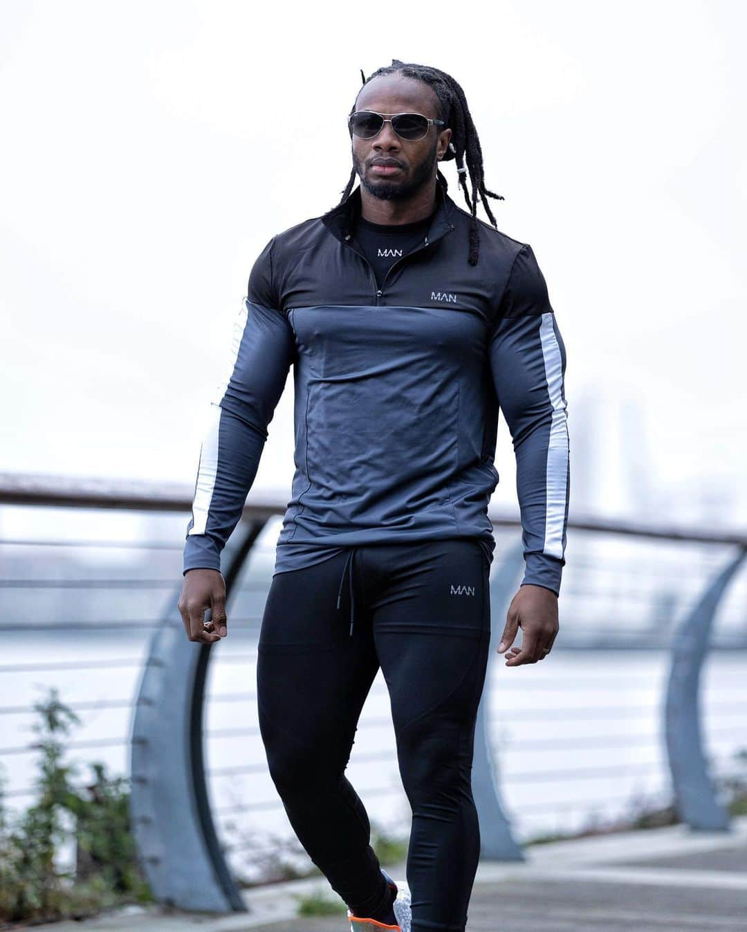 Ulissesworldさんのインスタグラム写真 - (UlissesworldInstagram)「Morning Run Completed❗️ @boohoomanofficial Active Wear 👕👌🏽🔥 #boohooman #ulissesworld」1月31日 20時45分 - ulissesworld