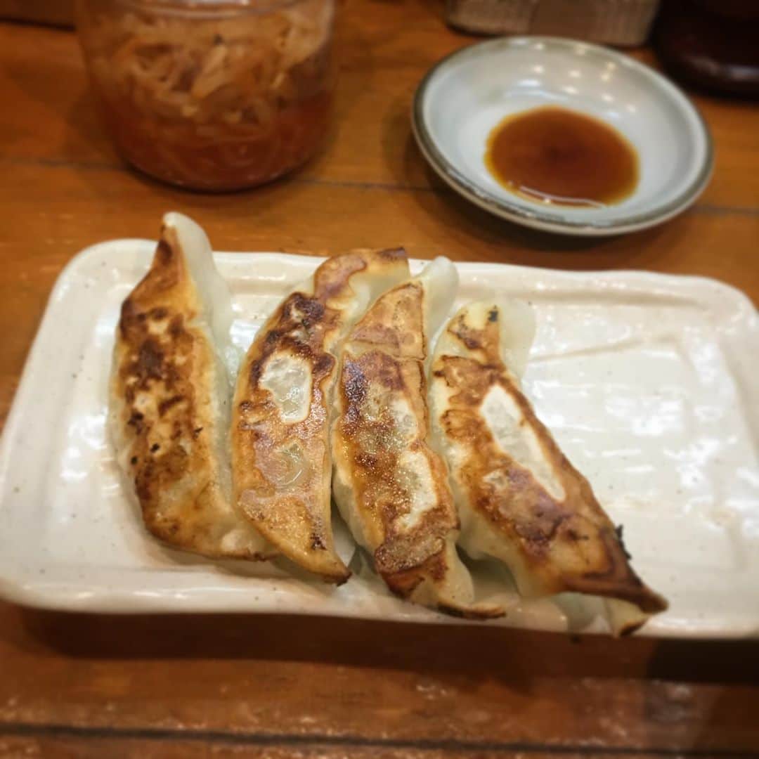 木村ひさしさんのインスタグラム写真 - (木村ひさしInstagram)「最高のおっさんの晩ごはん。 野方ホープ 炒飯(大盛)＋餃子4個 しまった。こんなに食べるつもりじゃなかったのに #最高のおっさんの中華料理  #野方ホープ」1月31日 21時16分 - kimura.hisashi