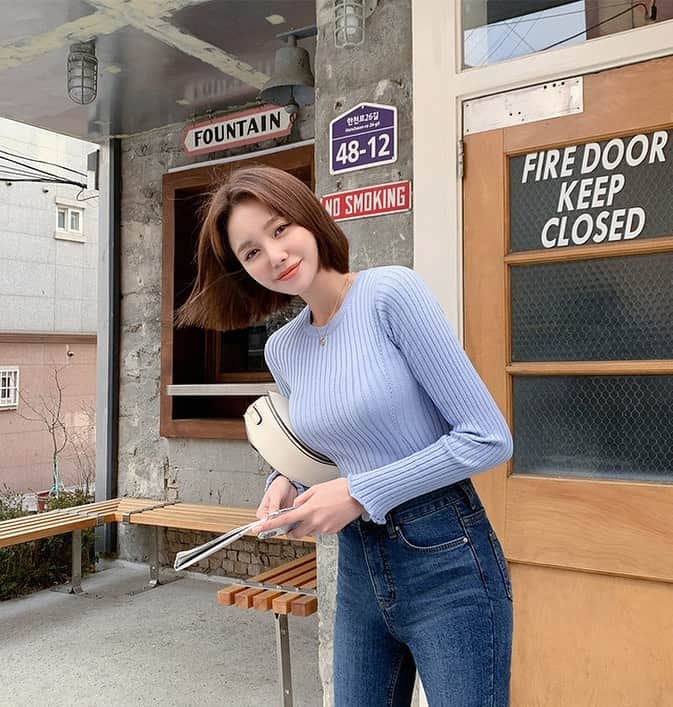 Chuuのインスタグラム：「점심 식사는 맛있게 하셨나용💙」