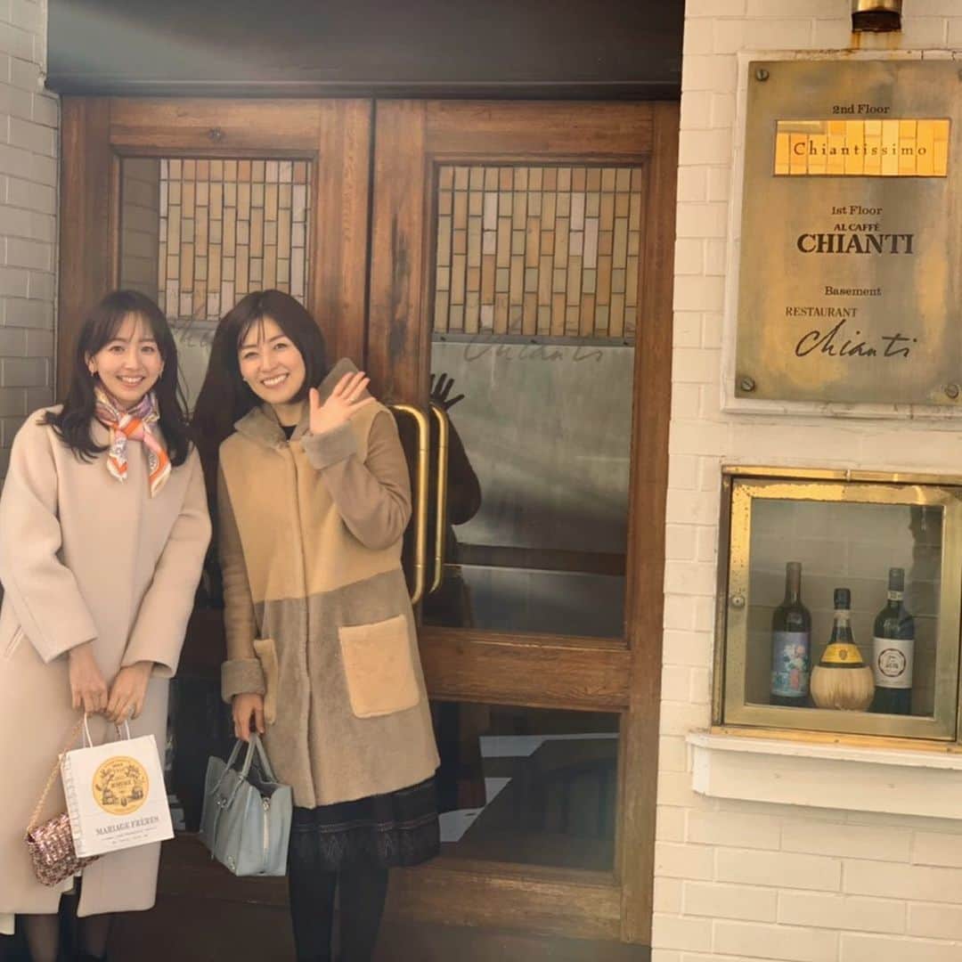 堀友理子さんのインスタグラム写真 - (堀友理子Instagram)「先日、久しぶりに静岡のお仕事を通して仲良くなった弘美ちゃんとランチ☺️❤️ チーズのかかったカツレツが美味しかった🤗  弘美ちゃんと話していたら、いつかワンちゃん飼いたくなりました🐕✨ #伊藤弘美　ちゃん #静岡出身の二人 #chianti」1月31日 14時18分 - horiyurisanpo