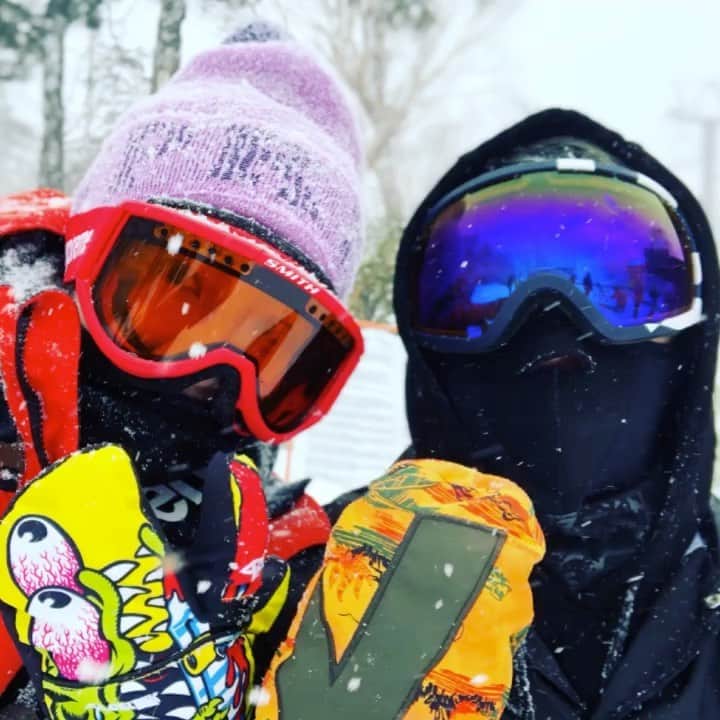 のインスタグラム：「さっぽろ雪まつり開幕！と、いうことで雪と映ってる思い出です。 #さっぽろ雪まつり」