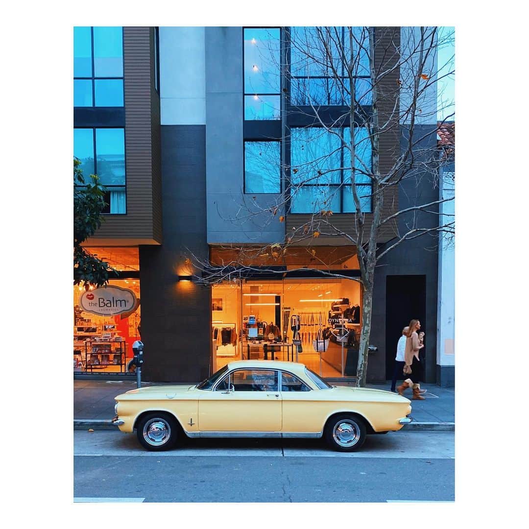 Melissa Santiagoのインスタグラム：「@bulius spotted one for me #AutosOfTheMission #CarsNTrees」