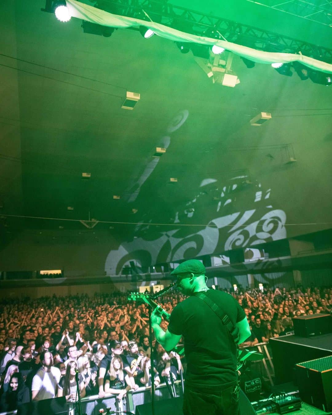 Zebraheadさんのインスタグラム写真 - (ZebraheadInstagram)「Erfurt, Germany party footage!! Tonight we're in Offenbach, Germany at Stadthalle! Doors are at 6:30 so come on down!! It's Friday, the earlier you're at the show the happier you'll be! #Zebrahead #braininvaders #mfzb #sum41 #offenbach #erfurt 📷by @nickneuenhausphotography」1月31日 15時11分 - zebraheadofficial