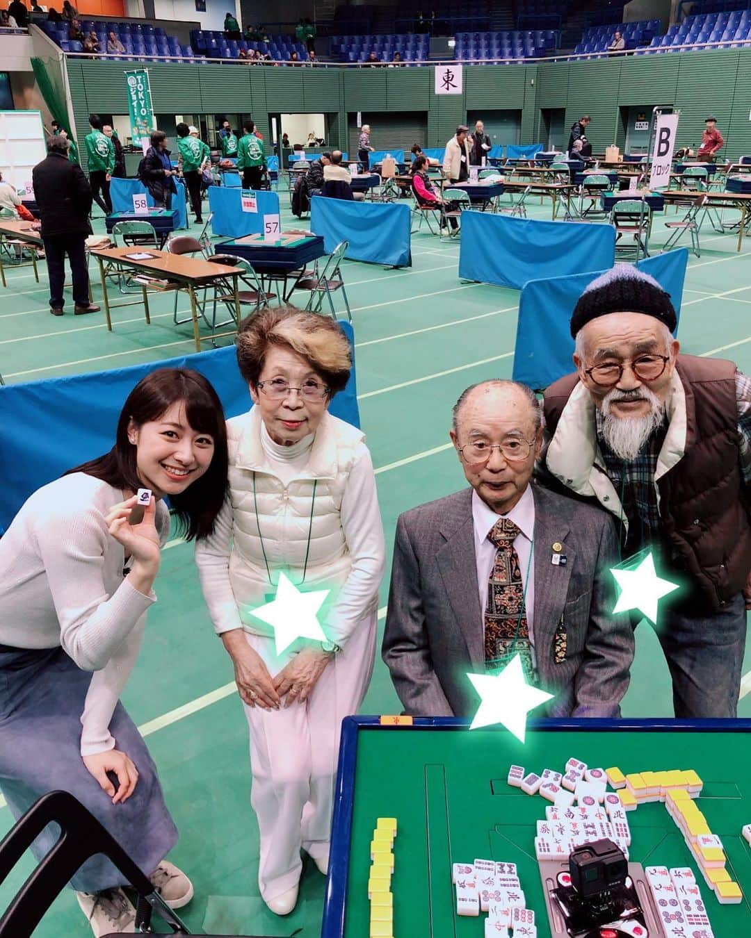 林美沙希さんのインスタグラム写真 - (林美沙希Instagram)「60歳以上の方たちが参加する麻雀大会を取材しました。 今日のJチャンネル内で放送予定です😊  年齢関係なく交流できるっていいですね。 (急いで牌を手にしたら西が逆でした。) #jチャンネル#林美沙希#東京都#コミュニティ交流大会」1月31日 15時52分 - misaki0hayashi