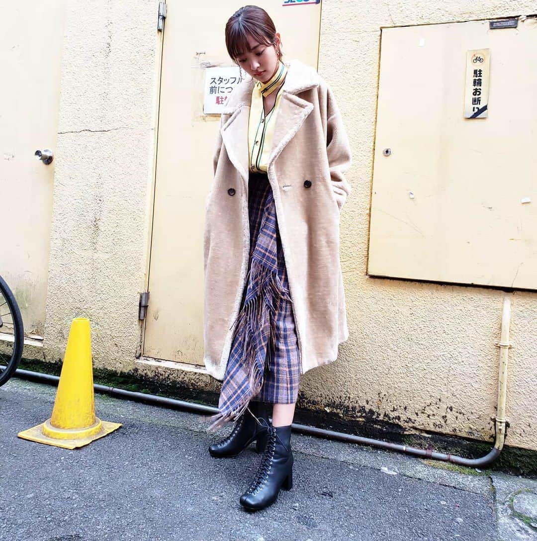 夏菜さんのインスタグラム写真 - (夏菜Instagram)「今日は！テレビ東京😳「デカ盛り道場破り」💚 Coat&Skirt: @maisonspecial_women Tops: @akaneutsunomiya Shoes: @sly_official Stylist: @erica_mimura」1月31日 16時56分 - natsuna_official