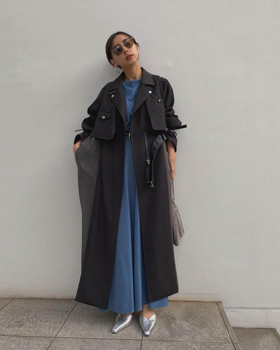 黒石奈央子さんのインスタグラム写真 - (黒石奈央子Instagram)「あめりふく。 . . .  RIDERS DETAIL COAT ¥25000＋tax 2/4 3way PRIMA ALL IN ONE ¥24000+tax 2/4 .  @ameri_shinjuku @amerivintage @ameri_daikanyama @ameri.shinsaibashi #ameri#amerivintage #fashion #vintagefashion #coordinate#ootd#outfit#osanposnap #705_outfit #大人ファッション #大人コーディネート #大人スタイル #modestyle #modefashion#modecasual」1月31日 17時10分 - blackstone705