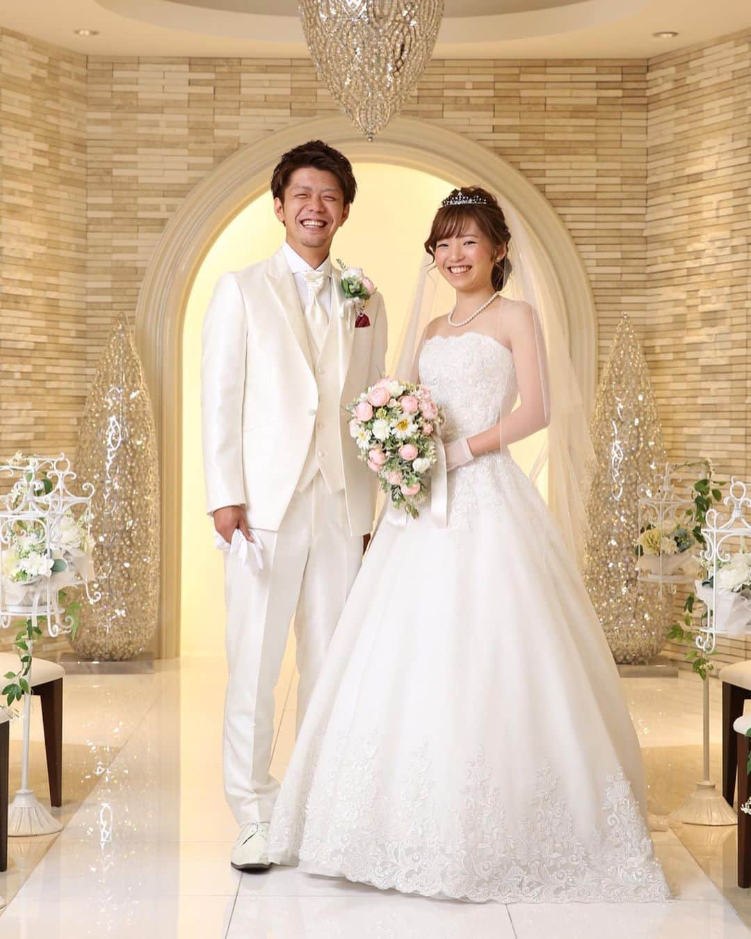 【公式】小さな結婚式さんのインスタグラム写真 - (【公式】小さな結婚式Instagram)「@petit.wedding をフォローしてね♩ #小さな結婚式 をつけてのお写真投稿も大歓迎です♡ こちらの公式IGでリグラムさせていただきます＊ .  甘いピンクのカラードレスから プリンセススタイルの ウェディングドレスまで..♡ 女性が一番こだわりたい ドレスのラインナップも 多数取り揃えています* あなたらしいコーディネートで 一生の記憶に残るウェディングを＊ . >>#小さな結婚式横浜店 . ——————— #小さな結婚式  #petitwedding #前撮り #結婚式  #プレ花嫁 #卒花 #アットホーム #少人数 #家族婚 #少人数結婚式 #ウェディング #ウェディングドレス #wedding #bridal #weddingdress #花嫁 #結婚式準備 #式場探し #日本中のプレ花嫁さまと繋がりたい #結婚式の思い出に浸る会 #結婚準備 #仙台 #仙台花嫁 #カラードレス #ピンクドレス #花嫁コーデ」1月31日 17時15分 - petit.wedding