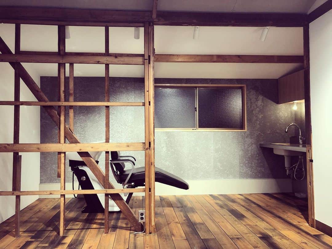 山嵜廣和のインスタグラム：「中目黒GUENCO。2階もサロンに増床。出来たー！いい感じだー！ @guenco_hikaru  ありがとうございますー。」