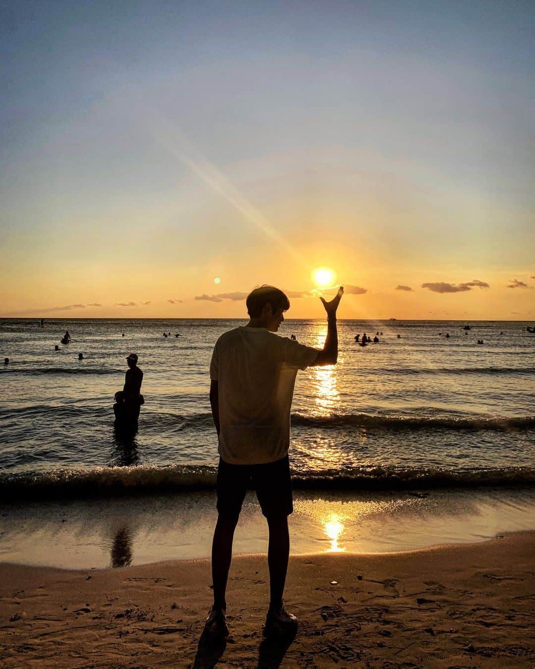 チェ・ソンジュンのインスタグラム：「Before sunset #원기옥」