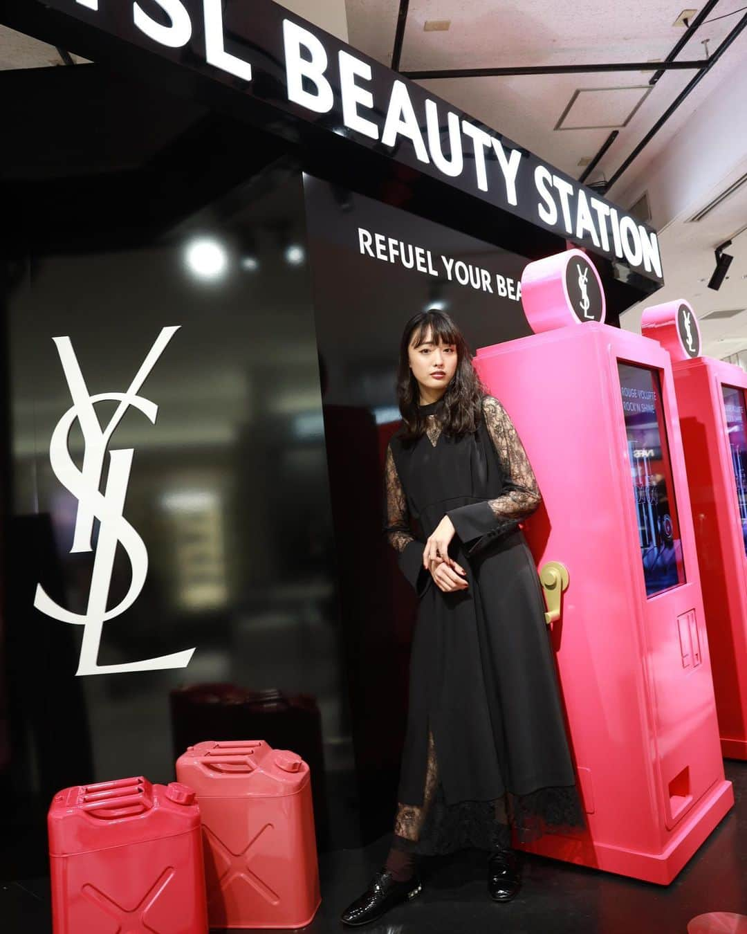 大友花恋さんのインスタグラム写真 - (大友花恋Instagram)「新宿伊勢丹のYSL beauty stationに行ってきました。 うるうる、キラキラ、つやつやにキュンキュンな時間でした。 ＠yslbeauty ＆ #ルージュヴォリュプテロックシャイン」1月31日 19時31分 - karen_otomo