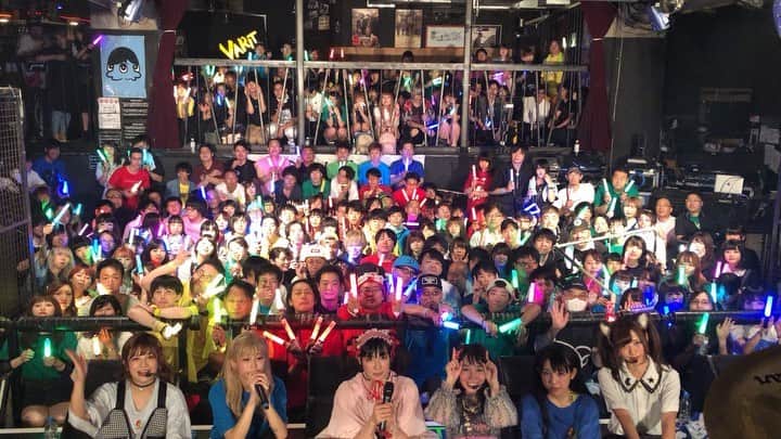 バンドじゃないもん！MAXX NAKAYOSHIのインスタグラム：「#NAKAYOSHI幕府ツアー 24本目 神戸VARIT. ありがとうございました！ 2019.09.28」
