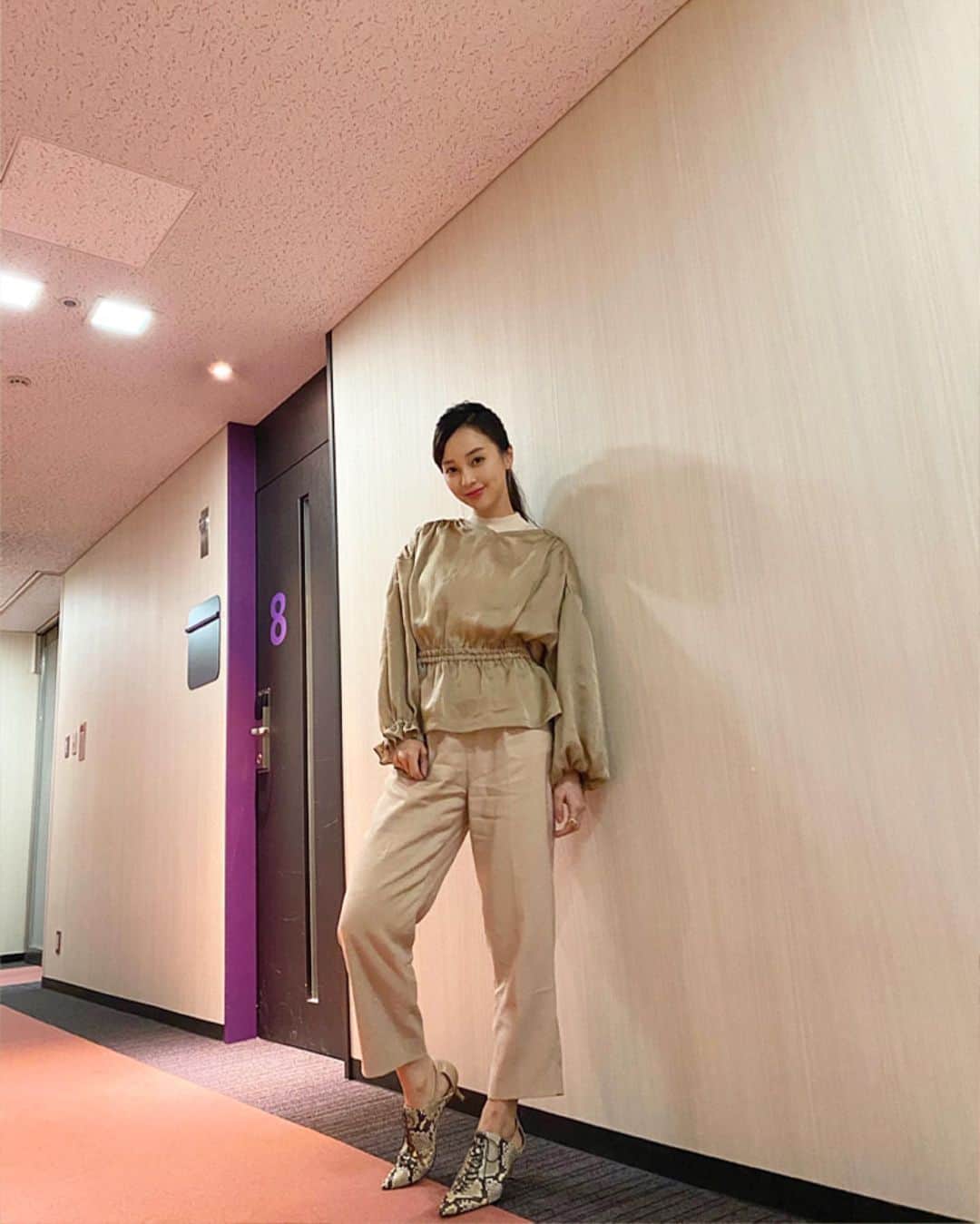 ICONIQさんのインスタグラム写真 - (ICONIQInstagram)「Shooting ♪ 👗tops,knit,pants @mw_tokyo 💍accessories @agete_official 👠shoes @sellenatela」1月27日 22時54分 - iqaymiq