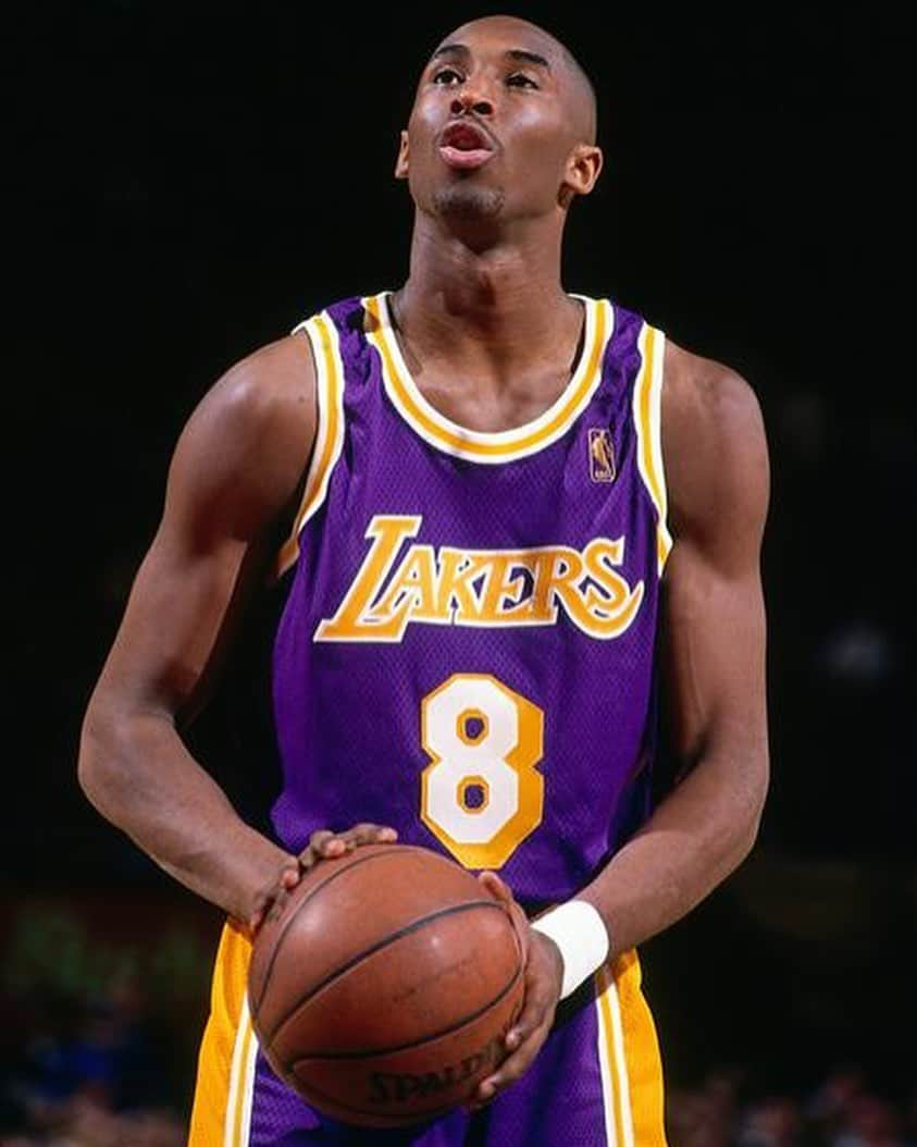 のインスタグラム：「As a kid growing up in Brooklyn I followed Kobe’s game since his last couple years in high school all the way to the NBA. I am a true fan of Kobe Bryant on and off the court his professionalism is unmatched when he put his mind to a goal he locks in then execute to the fullest such a true warrior, hard worker, loving and caring blessed soul. It was an honor to play against Kobe he always showed me, my family, and friends love even though to the game of basketball he was bigger than life. Im blessed to have met Kobe as well as competed against him numerous times throughout the years. The world has lost a king and his Princess Gigi. Rest In Peace to all the other individuals who lost their lives in the tragic incident as well. We must value life, live laugh love and always be grateful. #Kobe4ever #Rip2All #RIpGigi #mambamentality #Legend」