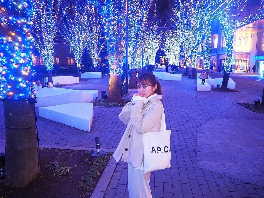 磯佳奈江さんのインスタグラム写真 - (磯佳奈江Instagram)「イルミネーション綺麗☺️﻿ #横浜 #apcbag #お気に入りバッグ」1月27日 23時03分 - isochan89