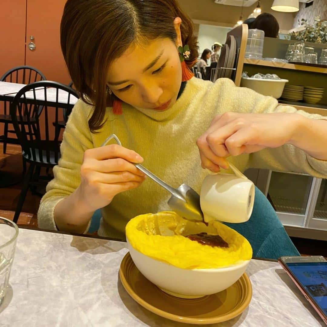 巴山萌菜さんのインスタグラム写真 - (巴山萌菜Instagram)「こっちは、スフレなオムレツ食べに行ったとき🥚🐣🍳 食べてばっかりだなぁ。笑っ  #巴山萌菜」1月27日 23時13分 - mona_tomoyama