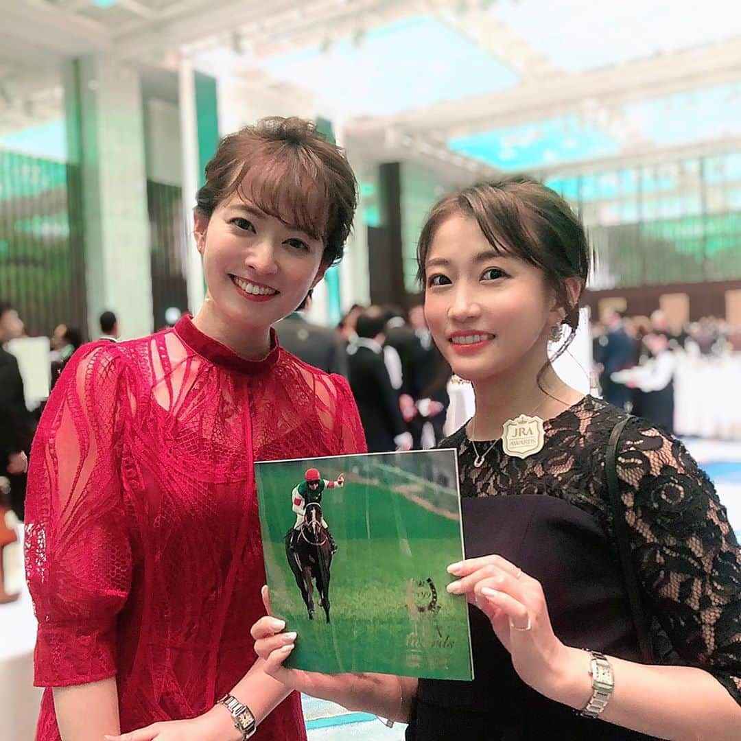 津田麻莉奈さんのインスタグラム写真 - (津田麻莉奈Instagram)「JRA賞🏇💨✨ 生放送終わりにダッシュで会場へ🏃‍♀️ 素晴らしい表彰式でした☺️ 中でも、年度代表馬に輝いたリスグラシューを管理された矢作調教師のインタビューには、涙が溢れそうになりました。引退が惜しくなるような有馬記念での圧勝。 子供たちの活躍にも期待がかかります。 各賞を受賞されました関係者の皆さま、 本当におめでとうございました✨ そして、まどか司会お疲れ様🥰 ⁑ #JRA賞 #競馬 #西島まどか #まりなる#津田麻莉奈」1月27日 23時49分 - tsudamarinal