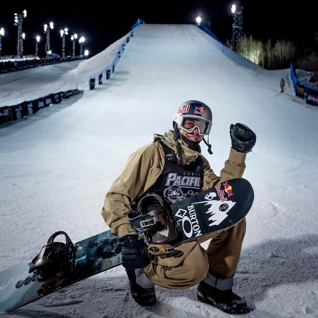 Burton Japanさんのインスタグラム写真 - (Burton JapanInstagram)「現地時間の土曜日に行われたX Games Aspen男子ビッグエアでは、マーク・マクモリスが2位をゲット。大きなミスもなく、4方向で高難度スピンをメイクしていました。マクモリスにとっては、これが18個目のX Gamesメダル。おめでとう！ Photo: @blattphoto #BurtonTeam #XGames」1月27日 15時34分 - burtonjapan