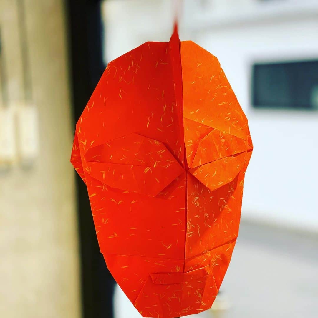 松尾貴史さんのインスタグラム写真 - (松尾貴史Instagram)「#折り顔 作品撮影中。  #光の国から来た男 #テクノ三人衆  #origami #origao #折り紙 #折り顔 #face #松尾貴史」1月27日 15時47分 - kitsch.matsuo