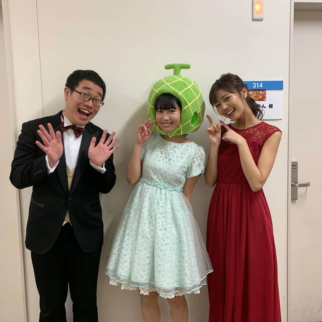 杉浦みずきのインスタグラム：「. 出演者の皆様✨ 3度目の方も、初めましての方も みなさんとっても優しい☺️💕 山口めろんさんに、まためろんちゃんシール頂いちゃいましたぁ🍈 ・ ・ #TEPPEN #松井さんおめでとうございます💕🎹」