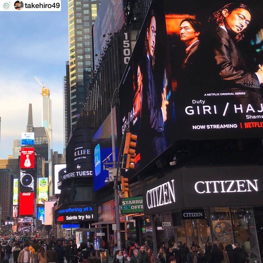 PINKYのインスタグラム：「repost from @takehiro49 . New York Times Square #girihaji ・・・ ・・・ #窪塚洋介 #平岳大 #義理恥 #timessquare #NY #Netflix」