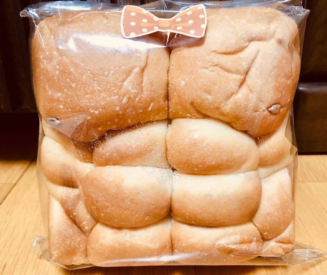 9GAGさんのインスタグラム写真 - (9GAGInstagram)「Time to butter-up those abs⠀ 📸 chidori1010 | TW⠀ -⠀ #bread #abs #9gag」1月27日 17時50分 - 9gag