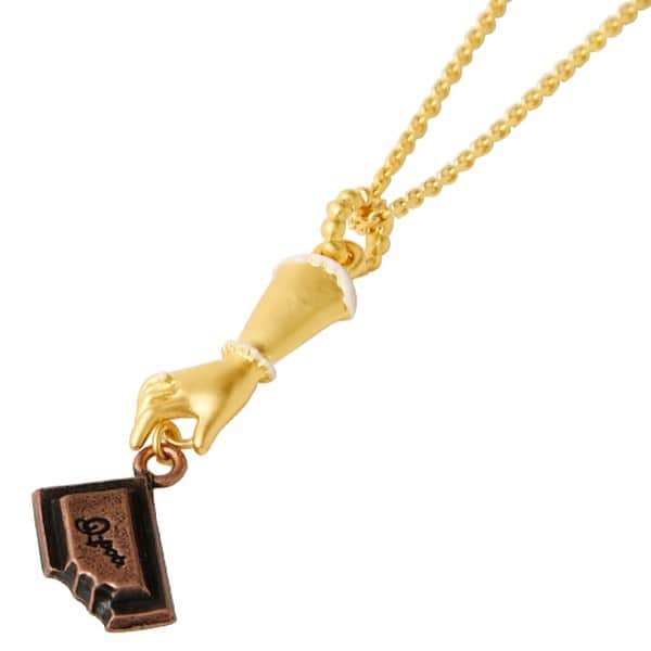 キューポットさんのインスタグラム写真 - (キューポットInstagram)「Today's our favorite is <Sneak "Chocolate" / "Vanilla" necklace>. Wearable art piece is ready to go to your jewelry box😘😘😘 ================== ＜Q-pot. SHOP LIST＞ - Flagship store & cafe  @ Harajuku/Omotesando - Takashimaya @ Shinjuku - Solamachi @ Tokyo Skytree st. - Takashimaya @ Osaka - Lucua @ Osaka - INTERNATIONAL ONLINE  @ Shipping to overseas✈️ Always welcome you♡ ================== #qpot #qpotcafe #ootd #artjewelry #art #jewley #madeinjapan」1月27日 18時21分 - press_qpot_international
