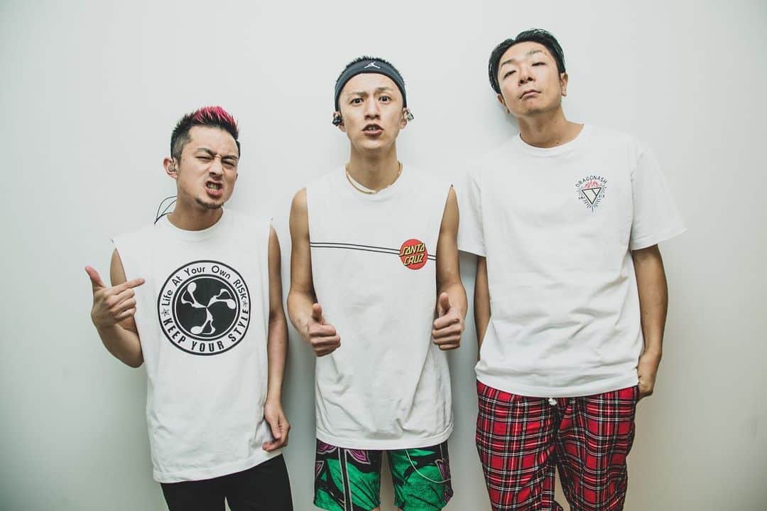Bunta のインスタグラム：「パニシャ名古屋🔥🔥🔥 DRAGON ASHとPOTの対バン。 それぞれの戦闘力をフルでぶつけ合ったそんな夜🤟🏼♨️🤟🏼 #totalfat #drgonash #pot #drumforhappy #drums #drummer  @nekoze_photo」