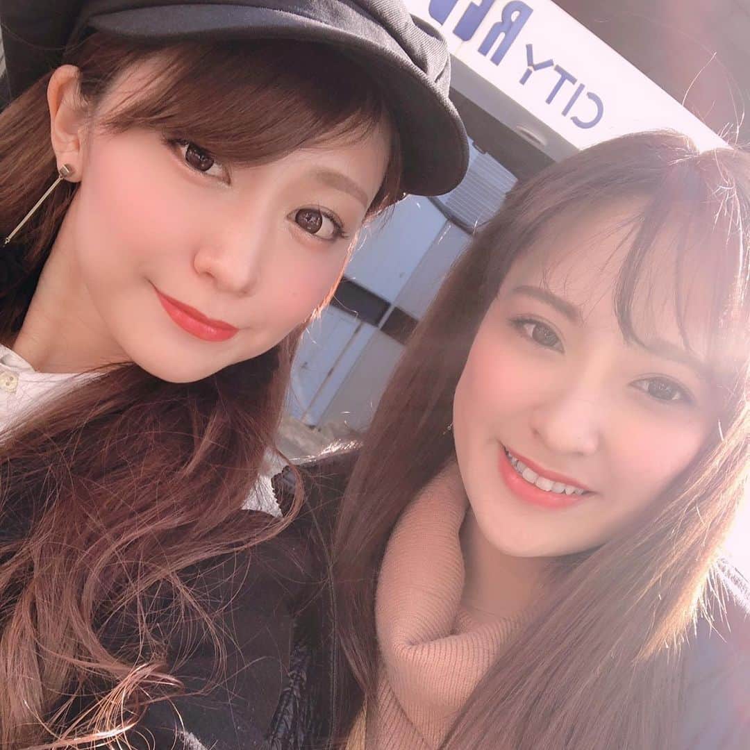 原紀舟のインスタグラム：「十日戎⛩ . いつものことながら 今更ですが 今年も十日戎 一緒に行ってくれて ありがとう🙏💗 . おみくじ凶だってばよ… 精進します… . .. ... #十日戎 #今宮戎神社 #凶」