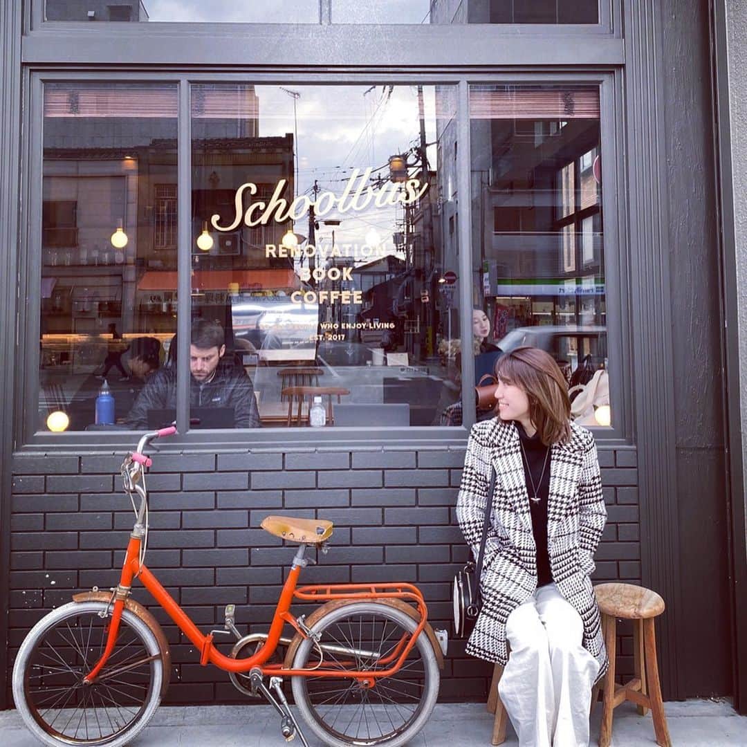 松崎莉沙さんのインスタグラム写真 - (松崎莉沙Instagram)「親友ちゃんが見つけてくれたカフェがとても良かったのでオススメです、とりあえず映えます、京都に行った際はぜひ🤩☕️ #schoolbuscoffeestop  #schoolbuscoffeestopkyoto #cafe #coffee  #京都カフェ#kyoto #カフェ好き  #インスタ映え」1月27日 19時13分 - risadegozaimasu