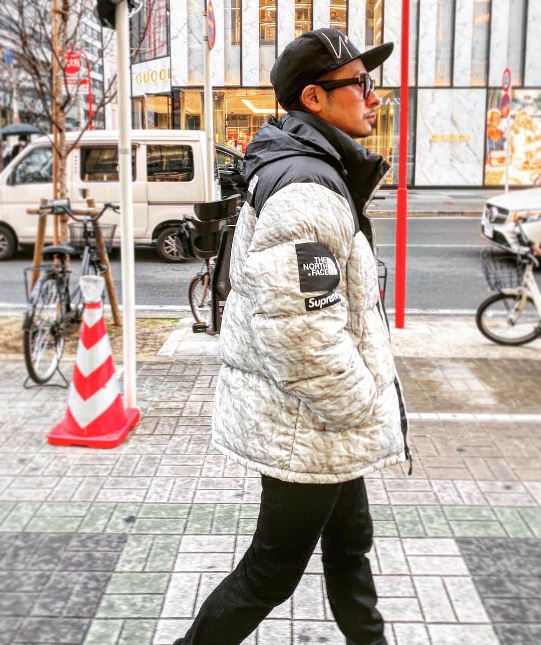 5☆大好評5☆大好評supreme NORTH FACE Paperヌプシ アウター