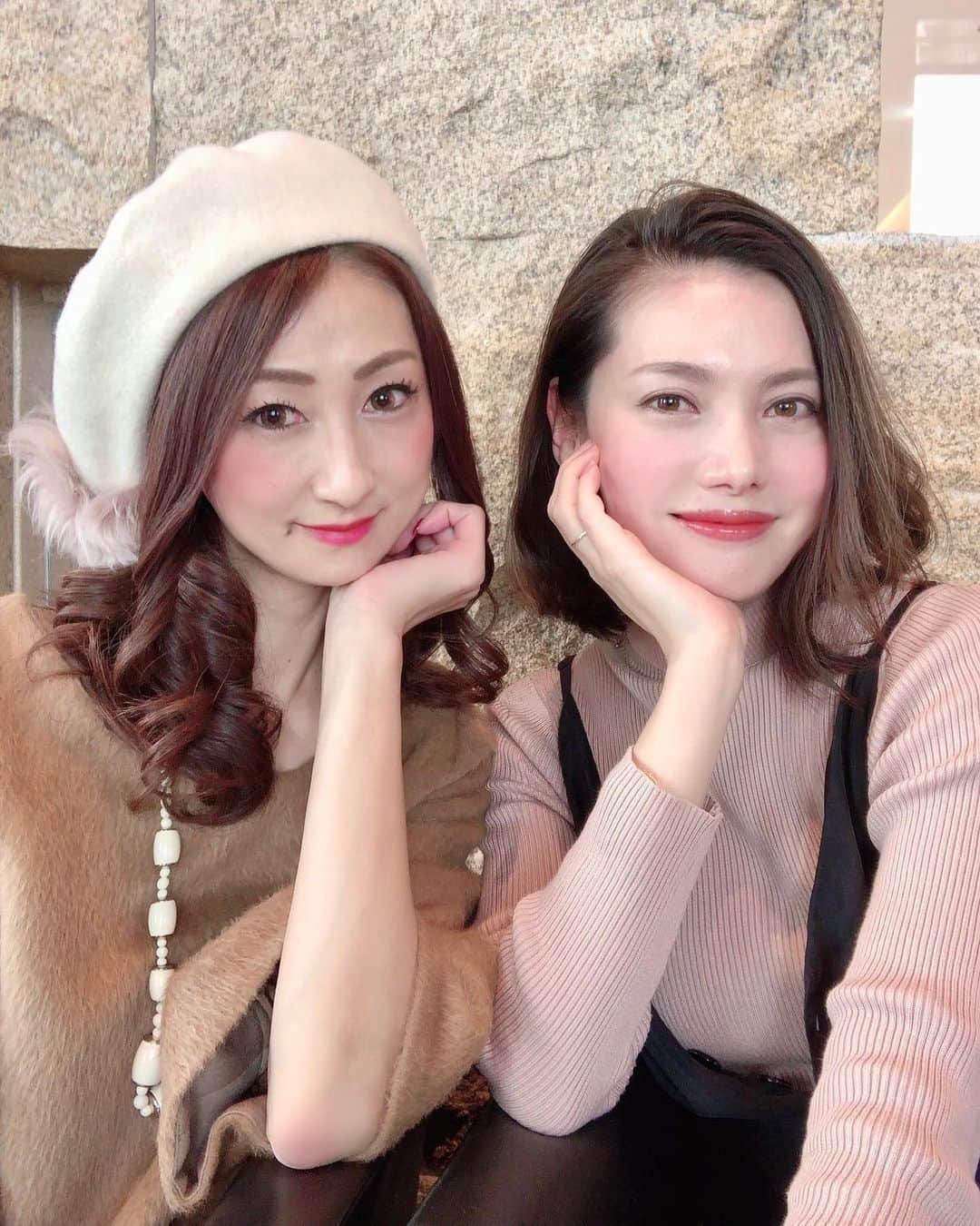 のインスタグラム：「週はじめ、お疲れさまです♡ ・ ・ 休日、まりこさん @marico_fukunishi とインターコンチネンタルホテル大阪 でランチしてきました🥂✨ ・ ・ ゆっくりとプライベートで会えたのは久しぶりかも😌✨ ・ 3時間があっと言う間🙈💕 『 まだまだお話ししたい〜 』と言いながら、2人とも次の予定があったので💦 ・ ・ ・ まりこさんとは、数年前にあるショーでご一緒させていただいて👗✨ こんな風に仲良くなれるなんて、嬉しいなぁ😌✨ ・ ・ 凛としてて素敵な女性✨ 言葉遣い、所作がとにかく綺麗〜✨✨ ・ 女性として学ぶところがいっぱいです💕 ・ ・ また、次回が楽しみっ(๑˃̵ᴗ˂̵) ・ ・ 『逢いたい✨』って思ってもらえる女性になりたいですよね😌 ・ ・ #TWG #紅茶 #大好き❤ ・ ⭐︎⭐︎⭐︎⭐︎⭐︎⭐︎⭐︎⭐︎⭐︎⭐︎⭐︎⭐︎⭐︎⭐︎⭐︎⭐︎⭐︎⭐︎⭐︎⭐︎⭐︎⭐︎⭐︎⭐︎⭐︎⭐︎⭐︎⭐︎⭐︎⭐ ・ #インターコンチネンタルホテル大阪 #インターコンチネンタルホテル #intercontinentalhotelosaka #intercontinentalhotel #大阪 #osaka #モデル #ウォーキング講師 #秘書 #インフルエンサー #model #神戸 #kobe #japan #日本 #followme #フォローミー #beauty #お洒落さんと繋がりたい #ファッション #コーデ  #fashion #女子力 #美意識  #旅行好きな人と繋がりたい #旅」
