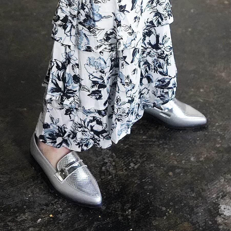 のインスタグラム：「‣‣ shoesfair ———————————— . ＼期間限定 ALL 10% OFF／ 2020/1/24(fri) - 1/31(fri) online store＆全店舗にて開催中 . . . ☑︎ Upper Crocodile embossing Loafers ( ¥6,990+tax → ￥6,291+tax ） . . 全店舗/onlinestoreにて販売中✔ . . ———————————— #お問い合わせ番号w1601」