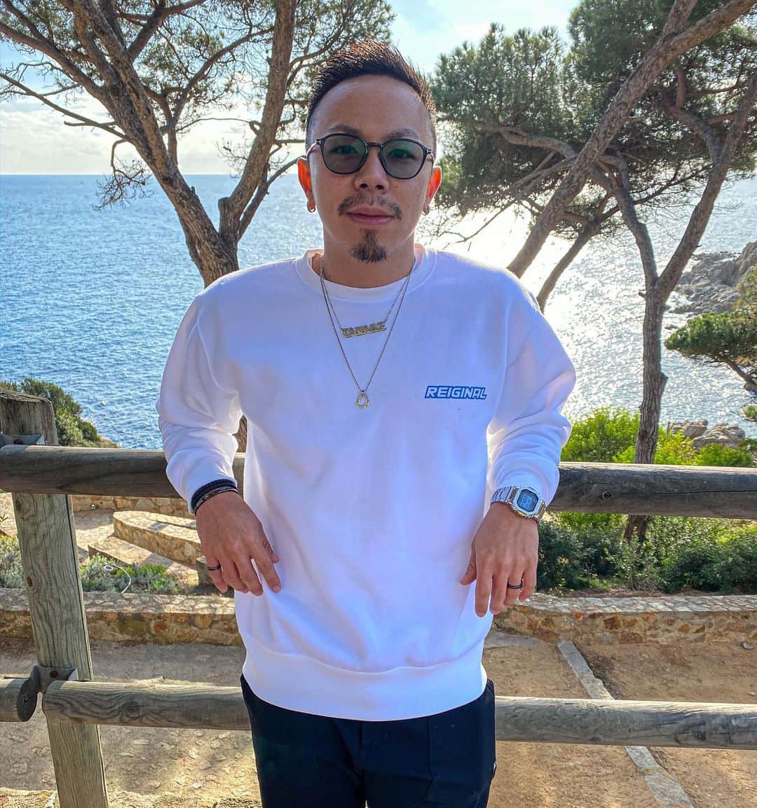 野中泰輔のインスタグラム：「暖冬かと思ったら急に凍えるような寒さ🥶 皆さん気をつけてくださいね！ やっぱり俺は暖かい方が好きだし太陽が好きみたいです☀️ @reiginal_official  #bboytaisuke #redbull #g_shock #freegun #makavelic #ozracing #puma #reiginal #thefloorriorz #ftheb」