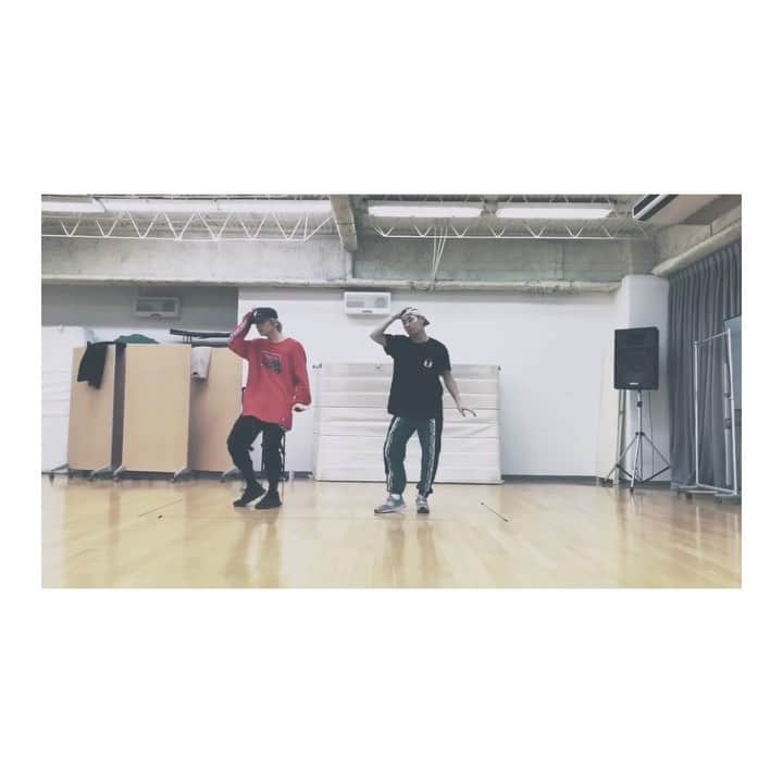 木下流声のインスタグラム：「. @sunchang_ganmi さんレッスン。 . 鬼難でした😂 . でも楽しかったーーーー！🔥🔥 #dance #2時間の限界 #ganmi」