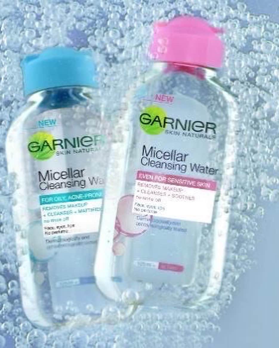 Kim Chiuさんのインスタグラム写真 - (Kim ChiuInstagram)「Been using this product for months now and I must say this is super worth it.💗👍🏻 It leaves my skin soft and smooth, facial cleanser and make up remover!!! especially coz I have really sensitive skin #garniermicellarwater is perfect for me im using the pink one now and they also have the blue one if you have oily skin!!! 💙💗So many products to choose from!😍😍😍 I’m happy I found @garnierph 💚 happy to be part of the family!!!😁 #galingwalangsting」1月27日 21時03分 - chinitaprincess