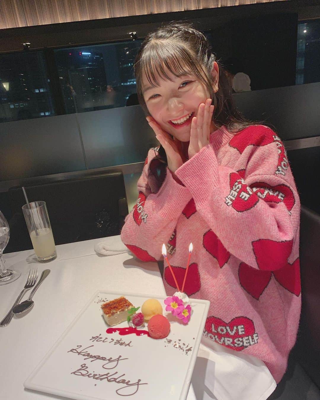 藤園麗さんのインスタグラム写真 - (藤園麗Instagram)「写真整理してたら幸せそうな顔してる写真があった✨ . #新宿 #ディナー #誕生日 #バースディープレート #幸せ #15歳」1月27日 21時22分 - reifujizono_official