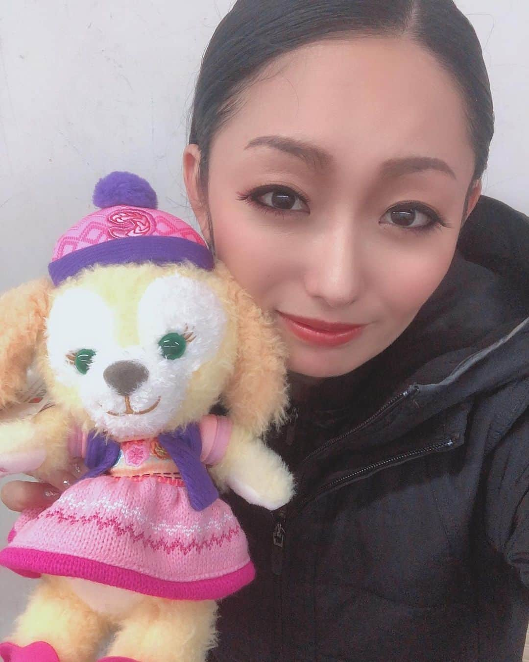 安藤美姫さんのインスタグラム写真 - (安藤美姫Instagram)「Prince Ice World 2020 in Hiroshima⛸💕♥️ ♥️♥️♥️Thanks a lot♥️♥️♥️ プリンスアイスワールド広島でのお花達♥️♥️♥️ ふれあいタイムの時に下さるお花　本当に嬉しいです😌💕💕💕 いろんな方々とお話しもできるので大好き✨💕♥️ ありがとうございます♥️♥️♥️ #プリンスアイスワールド広島  #プリンスアイスワールド2020  #プリンスアイスワールド  #安藤美姫 #ふれあいタイム #princeiceworld  #princeiceworld2020」1月27日 21時37分 - miki_m_ando0403