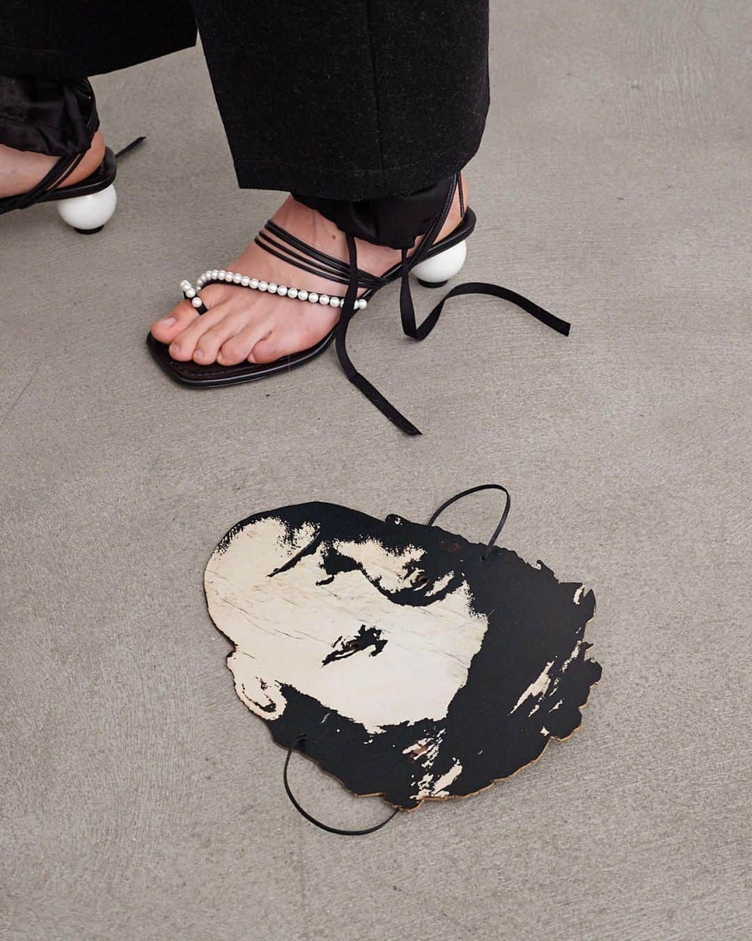 Fashion Headlineのインスタグラム：「ジェイ ダブリュー アンダーソン（JW ANDERSON @jw_anderson ）の2020年プレフォールウィメンズコレクションも掲載中📸 詳しくは @fashionheadlinejpn TOPのURLから🔗」