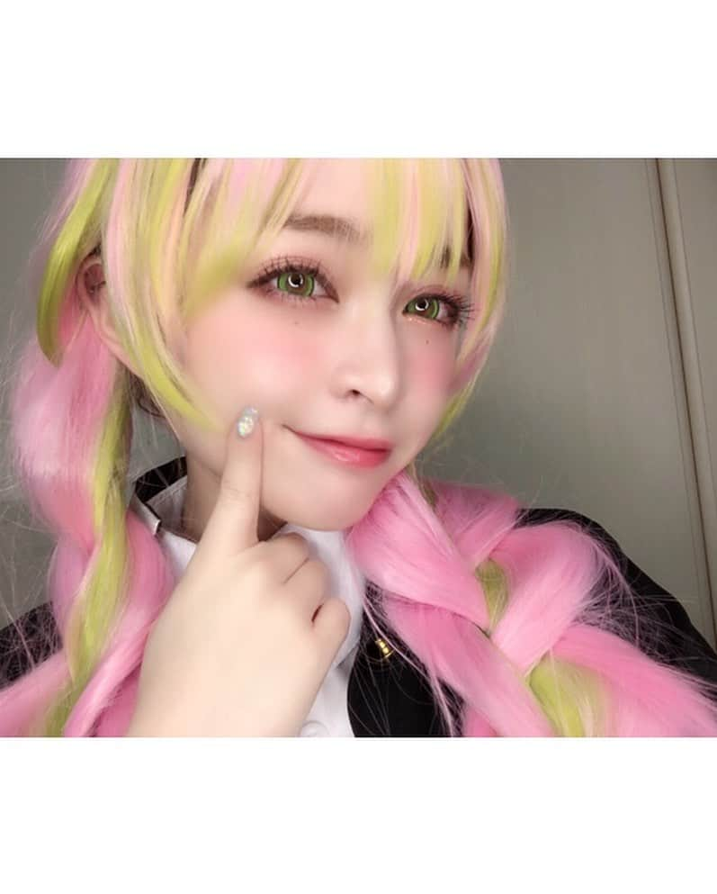 じゅりさんのインスタグラム写真 - (じゅりInstagram)「🍡💕💕💕 . . 鬼滅の刃 / 甘露寺蜜璃 . . ついにコスプレしてしまった👹♡ 大好きな蜜璃ちゃん🥺💕💕💕 可愛くてたまらんよね😫/// 初めてキャラのコスプレしたけど 楽しかった🥳思い出として残しとく✌️♡ . 恥ずかしくなったらアーカイブにサッと入れておきます…📱 . ※二次元に寄せるためにいつもより加工増し増しなのは見逃して← . . #鬼滅の刃 #甘露寺蜜璃 #甘露寺蜜璃コスプレ #恋柱 #コスプレ #自撮り #selfie」1月27日 22時05分 - juripuuu