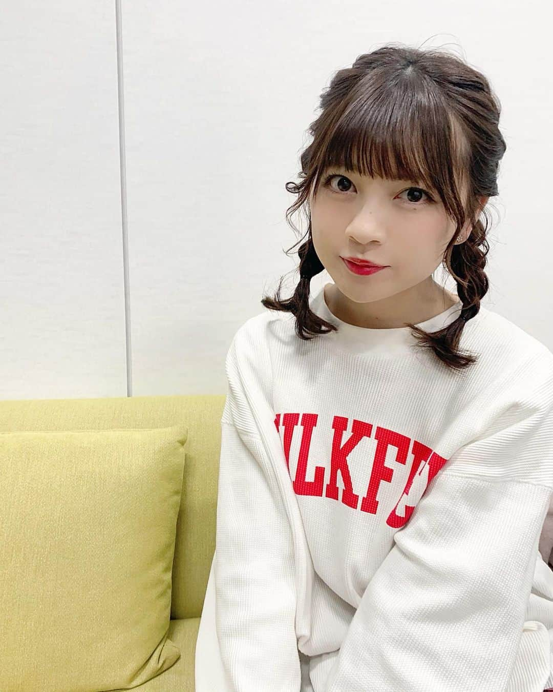 廣川奈々聖さんのインスタグラム写真 - (廣川奈々聖Instagram)「．﻿ ﻿ ﻿ 今日はまるっと1日撮影でした！🐶﻿ 写真は 朝イチの眠そうな私です、、（笑）﻿ ﻿ ﻿ あと1か月後くらいにはお知らせできそうなので、﻿是非楽しみにしててね〜！❤︎﻿ ﻿ ﻿ ﻿ ﻿ #milkfed#ヘアアレンジ#編み込みアレンジ」1月27日 22時29分 - nanaseven7_u_u