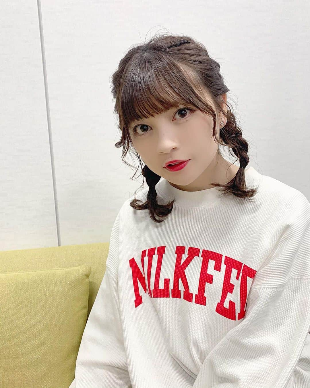 廣川奈々聖さんのインスタグラム写真 - (廣川奈々聖Instagram)「．﻿ ﻿ ﻿ 今日はまるっと1日撮影でした！🐶﻿ 写真は 朝イチの眠そうな私です、、（笑）﻿ ﻿ ﻿ あと1か月後くらいにはお知らせできそうなので、﻿是非楽しみにしててね〜！❤︎﻿ ﻿ ﻿ ﻿ ﻿ #milkfed#ヘアアレンジ#編み込みアレンジ」1月27日 22時29分 - nanaseven7_u_u